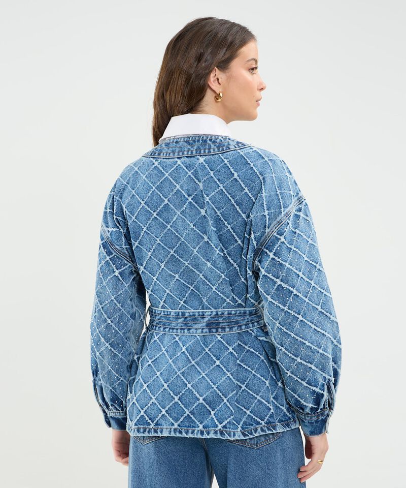 Chaqueta Con Cinturon Tono Medio Con Laser Y Pedrería