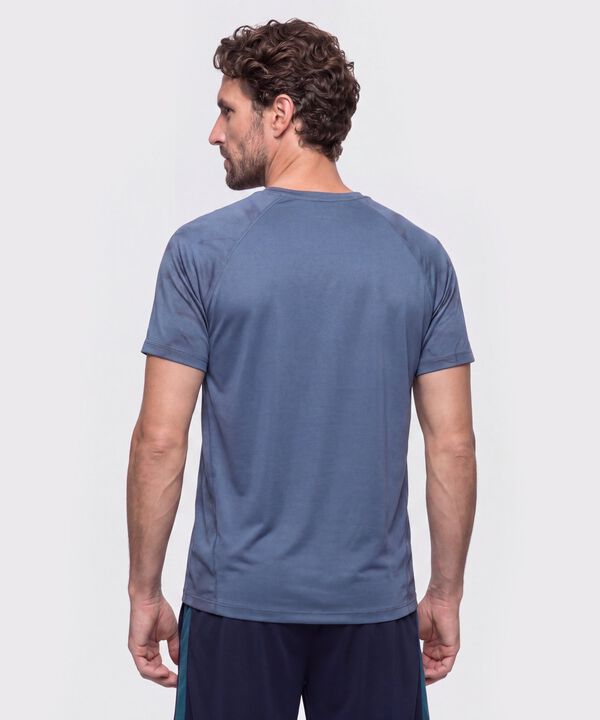 Camiseta Deportiva Con Detalle En Mangas 