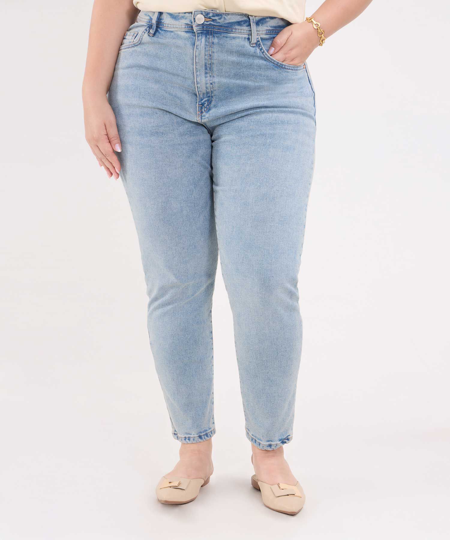 Jeans Mom Con Desgastes