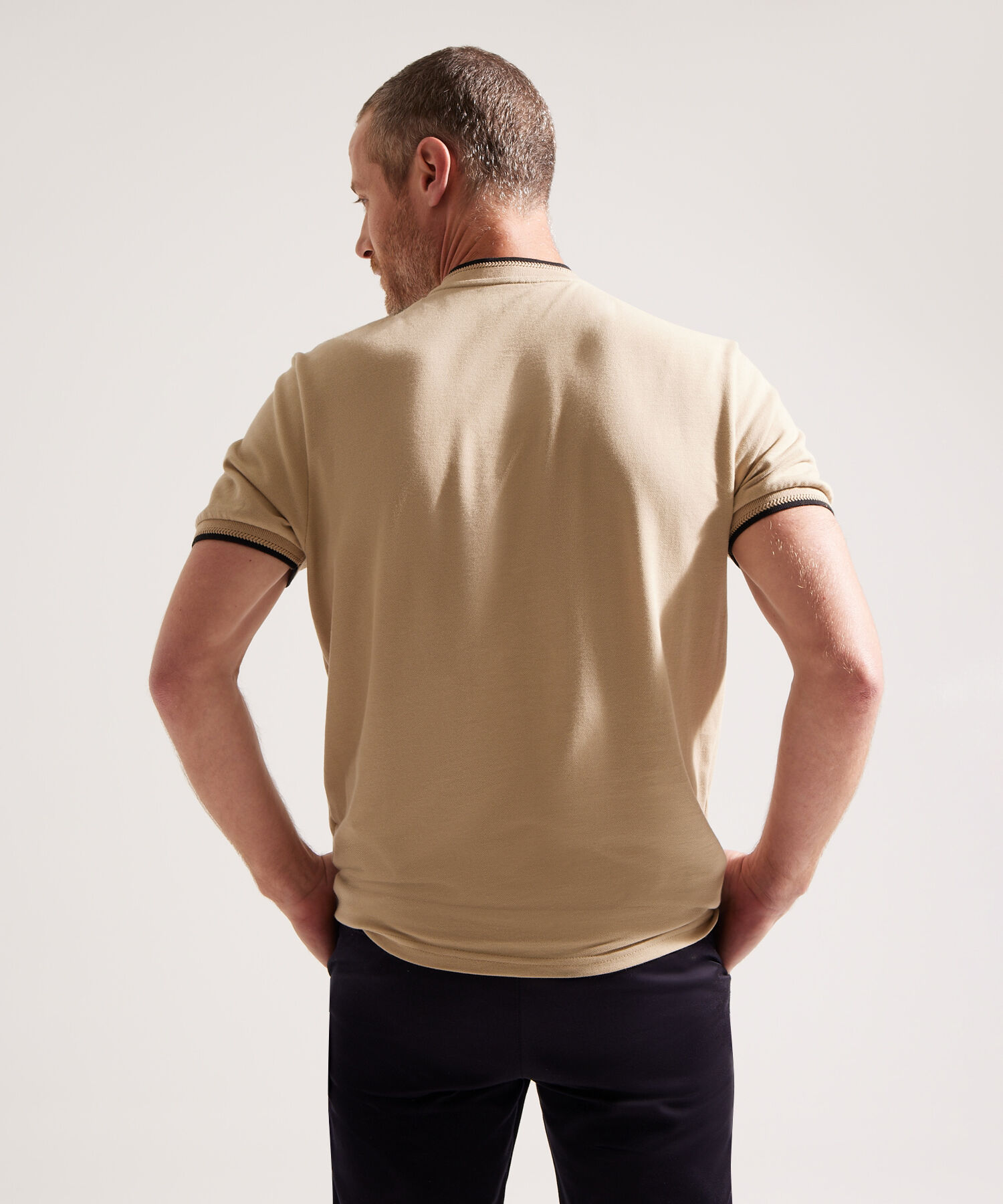 Polo Tejida con Cuello Mao