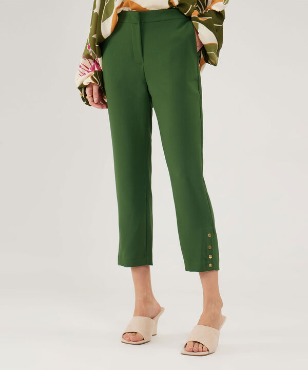 Pantalon Clasico Unicolor Con Botones En Bota image number null