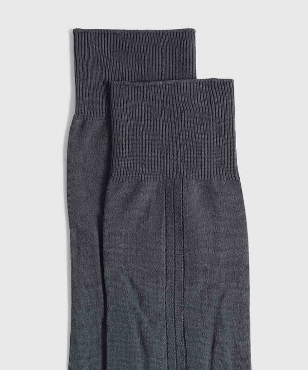 Medias Unicolor Ca&ntilde;a Larga 