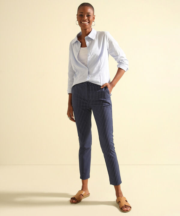 Pantalón Clásico Estampado image number null