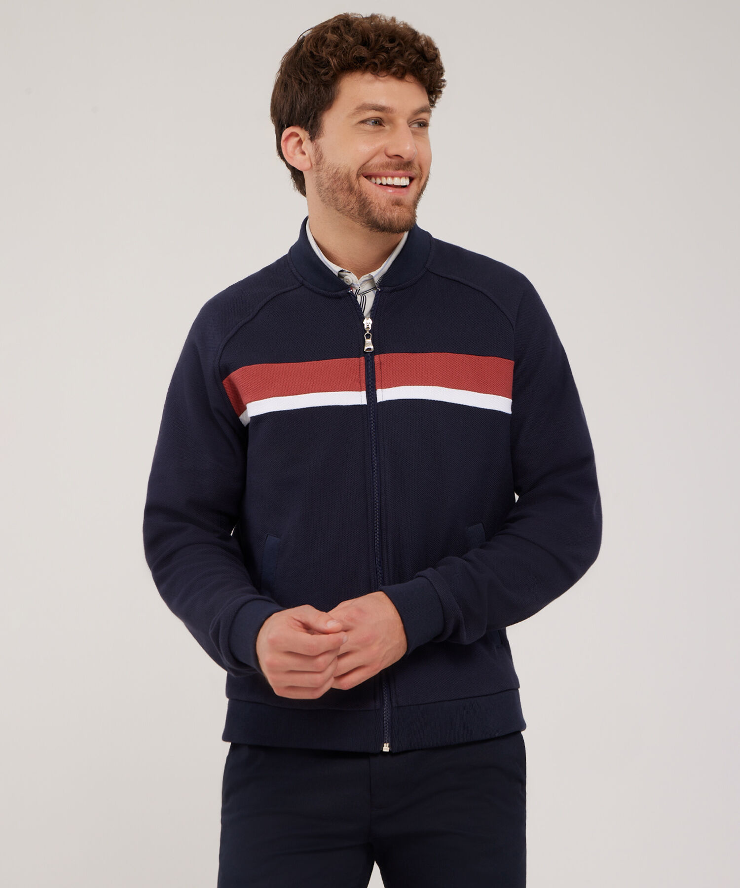 Buzo Tipo Bomber Con Cortes