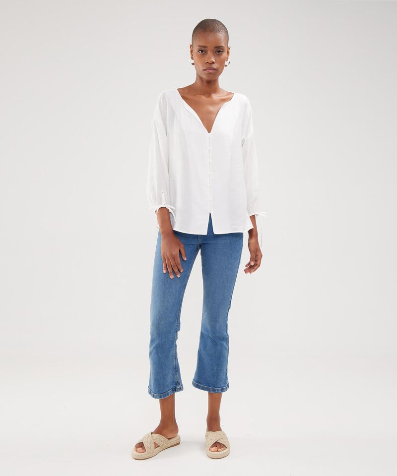 Blusa Unicolor Textura Manga Larga Con Anudado Y Botonadura En Frente