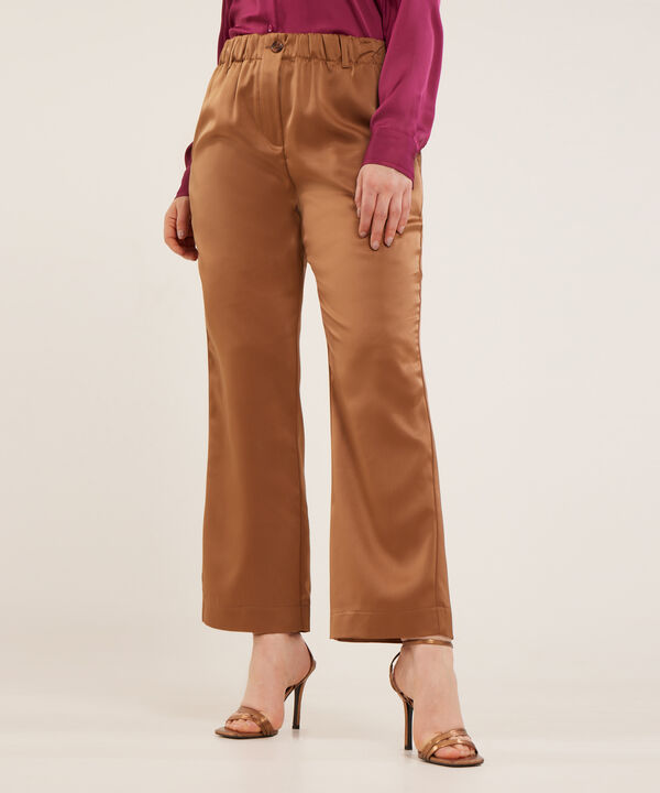 Pantalón Tiro Alto En Satín image number null