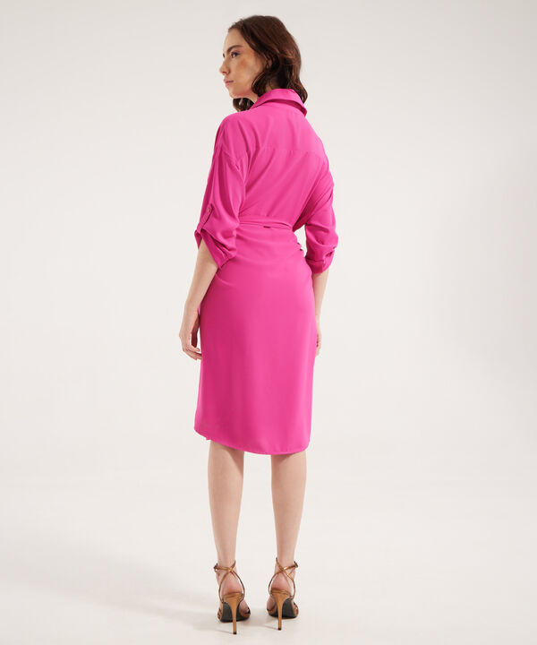 Vestido Corto Con Cuello Camisero