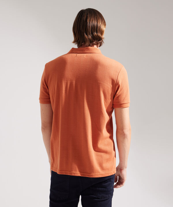 Polo Unicolor Con Textura, Cuello Y Puños Tejidos, Regular Fit