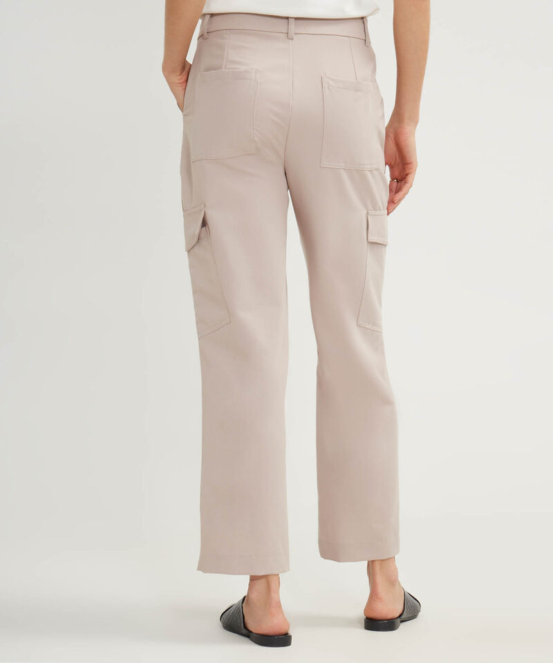 Pantalón Tipo Cargo Recto Unicolor