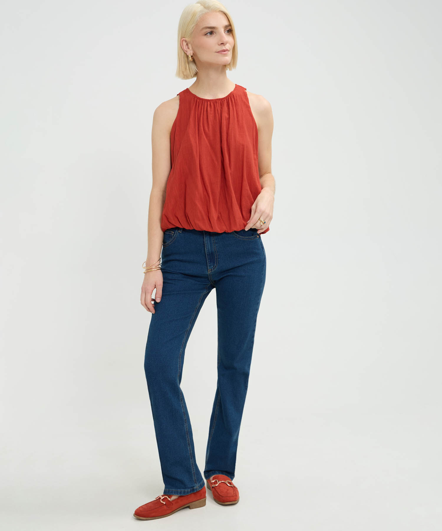 Jean Straight