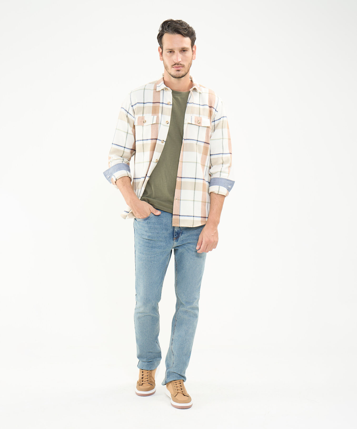 Camiseta con Aplique Bordado
