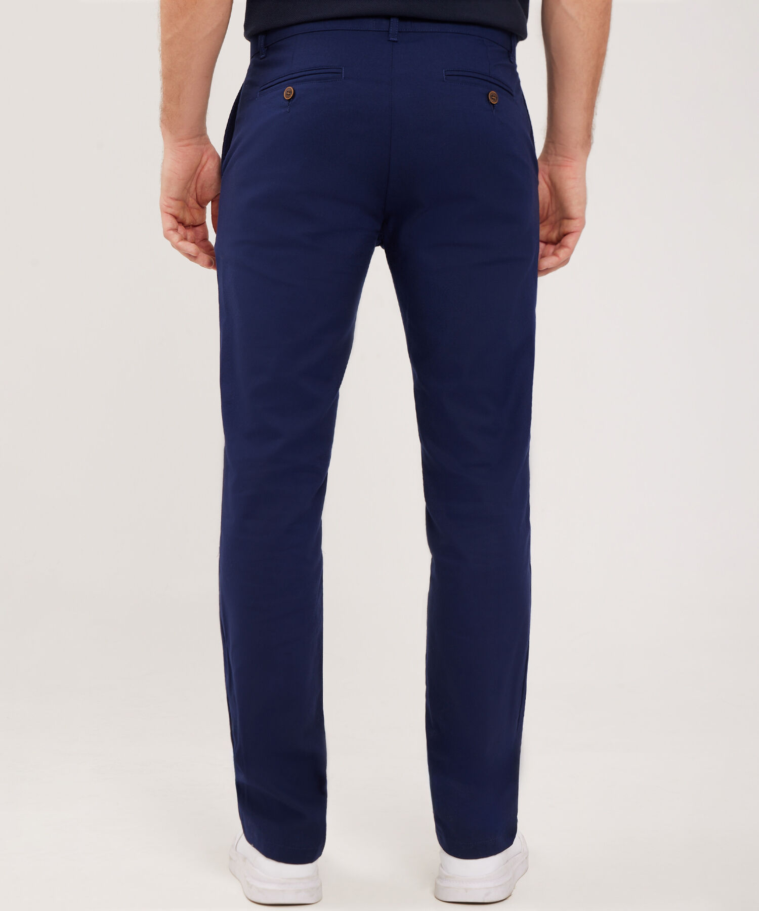 Pantalón Chino Sin Prenses, Bolsillos Diagonales y De Ribete
