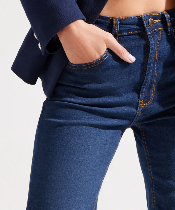 Bermuda en Denim con Guardapolvos image number null