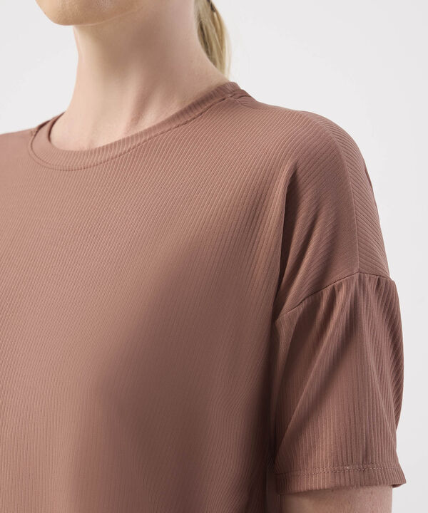 Camiseta Deportiva Boxy image number null