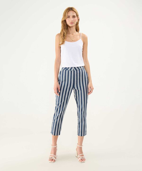 Pantalón Capri Estampado image number null