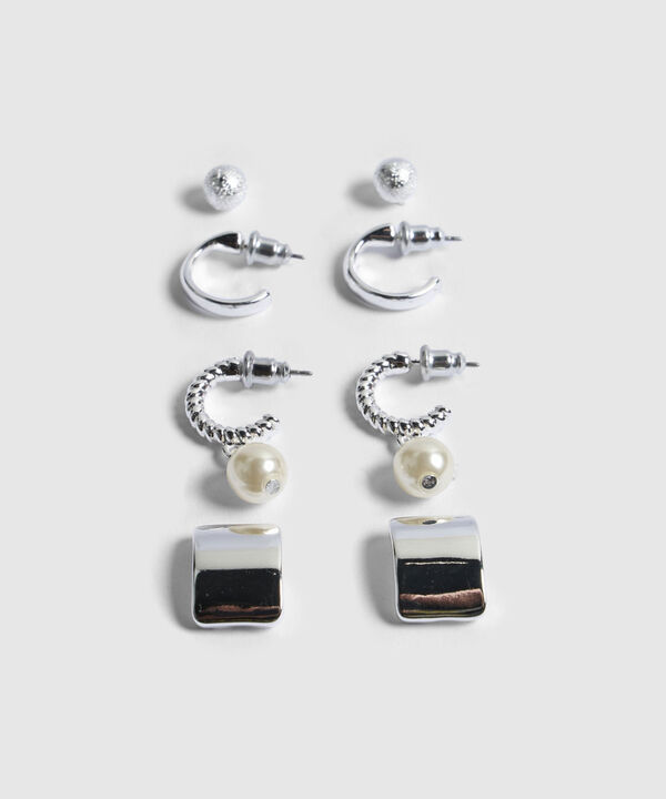 Aretes Plateados image number null