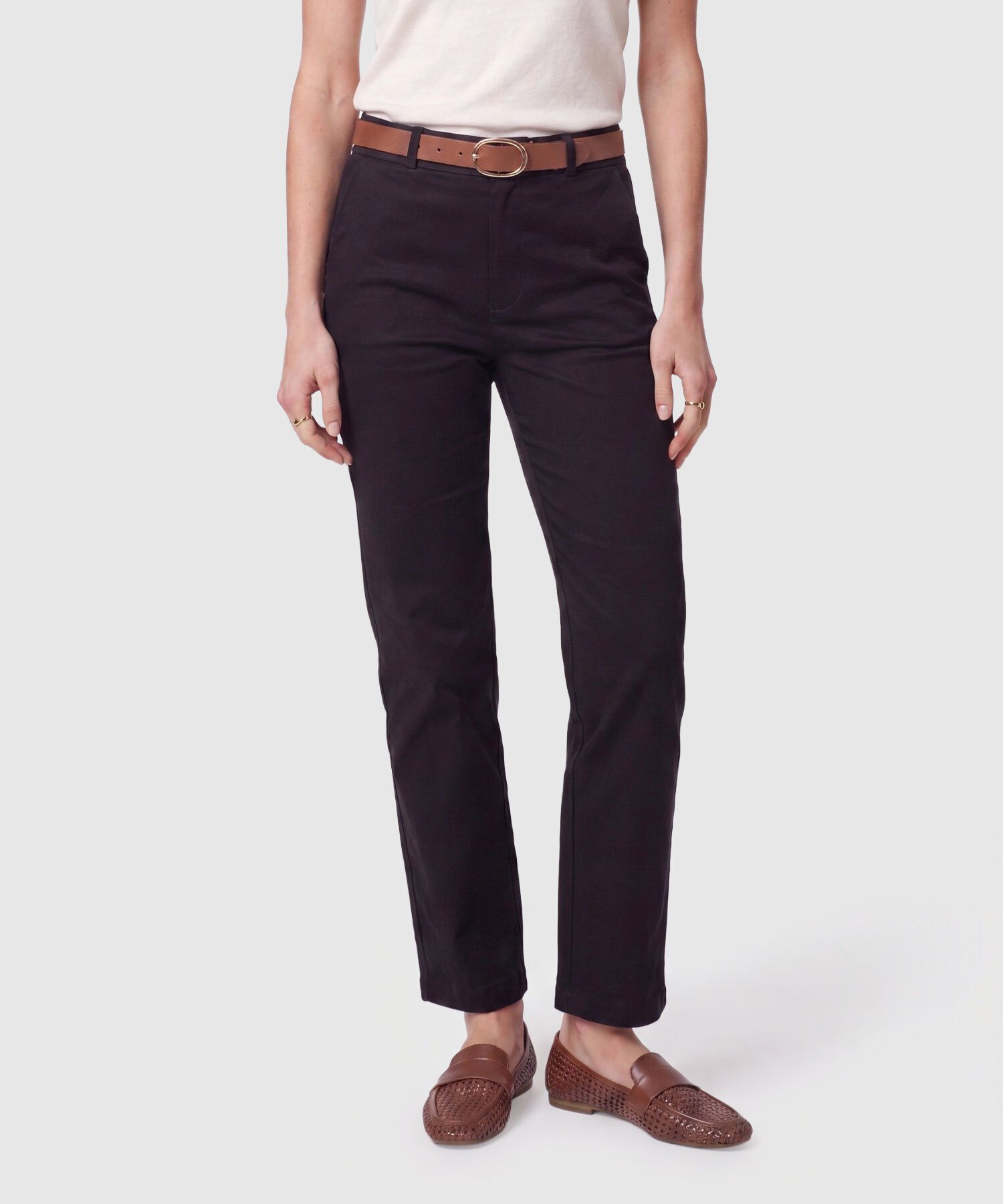 Pantal&oacute;n Recto Cl&aacute;sico Mujer
