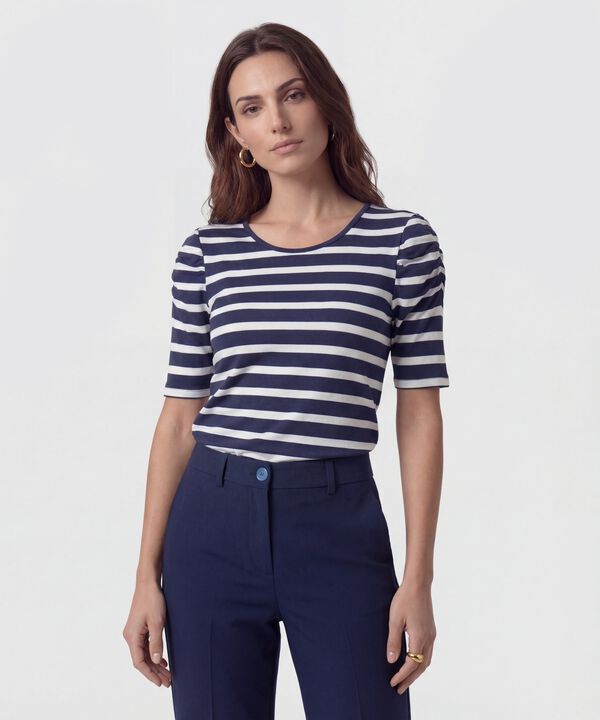 Camiseta Manga Corta Con Ruche Estampada image number null