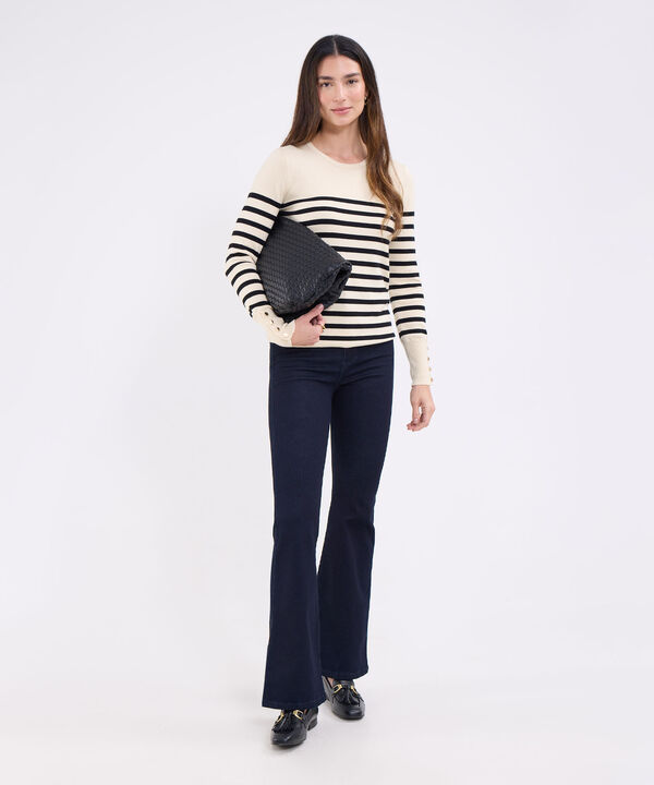 Saco preteñido  con botones en puño para mujer image number null