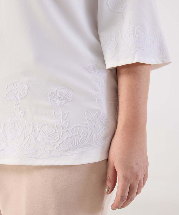 Blusa con Escote V y Bordado en Borde Para Mujer Curvy