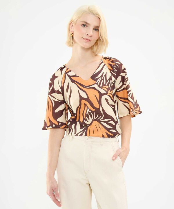 Blusa Estampada Escote en V image number null