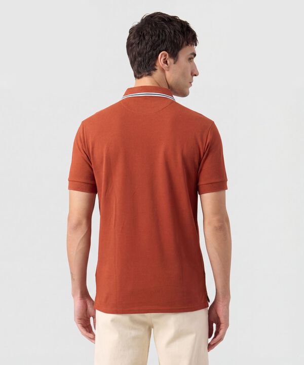 Polo Con Pechera En Contraste Para Hombre