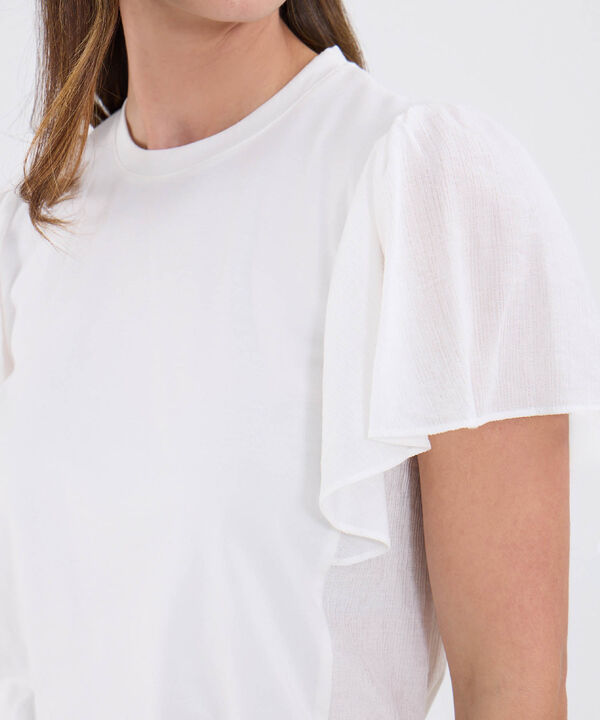 Camiseta Unicolor Con Detalle En Manga image number null