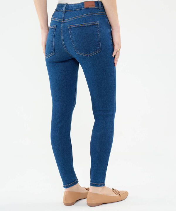 Jeans Skinny Tono Medio