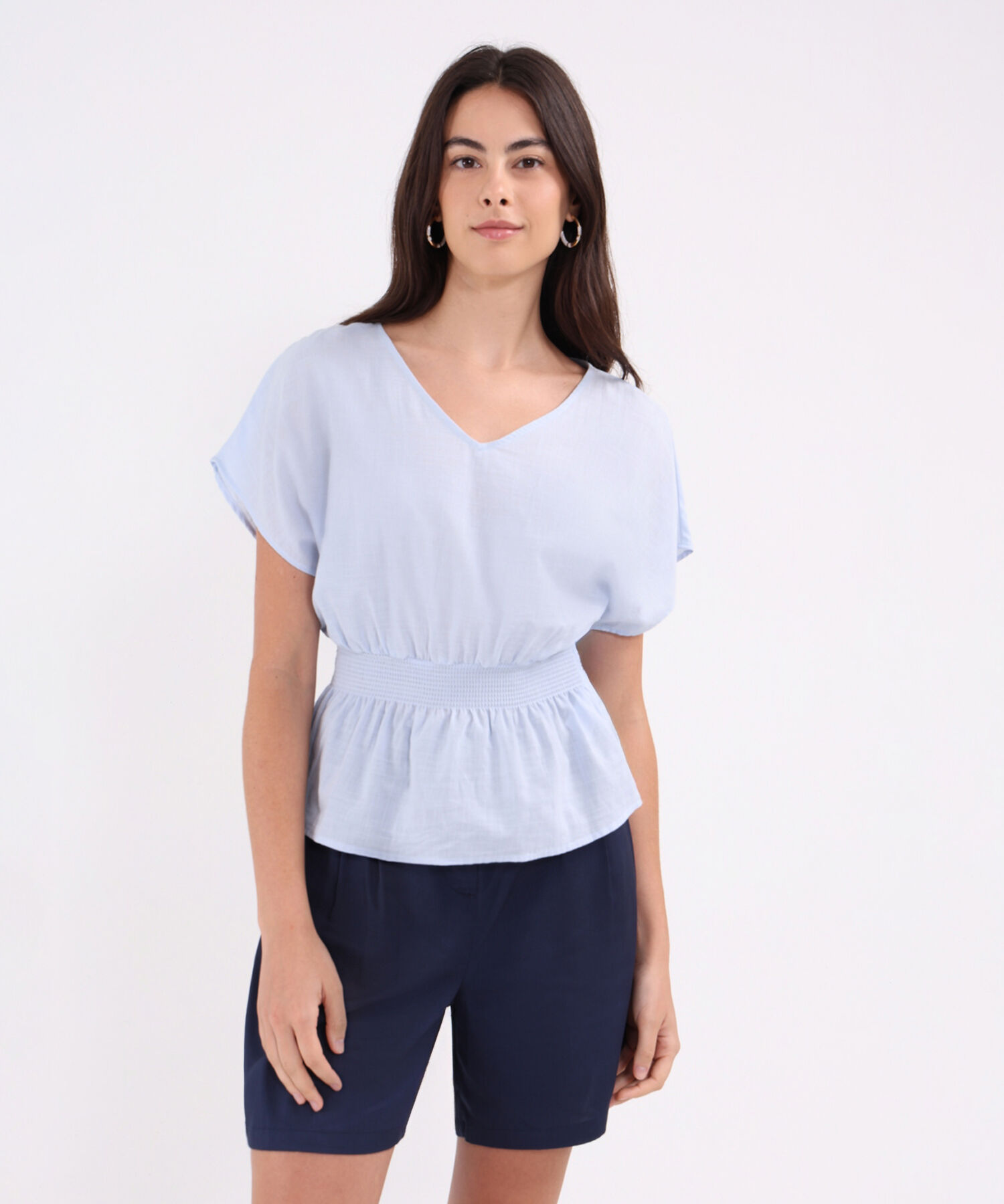 Blusa Unicolor Manga Corta, Escote V Con Encauchado En Cintura, Nautico Artesanal Línea Moda