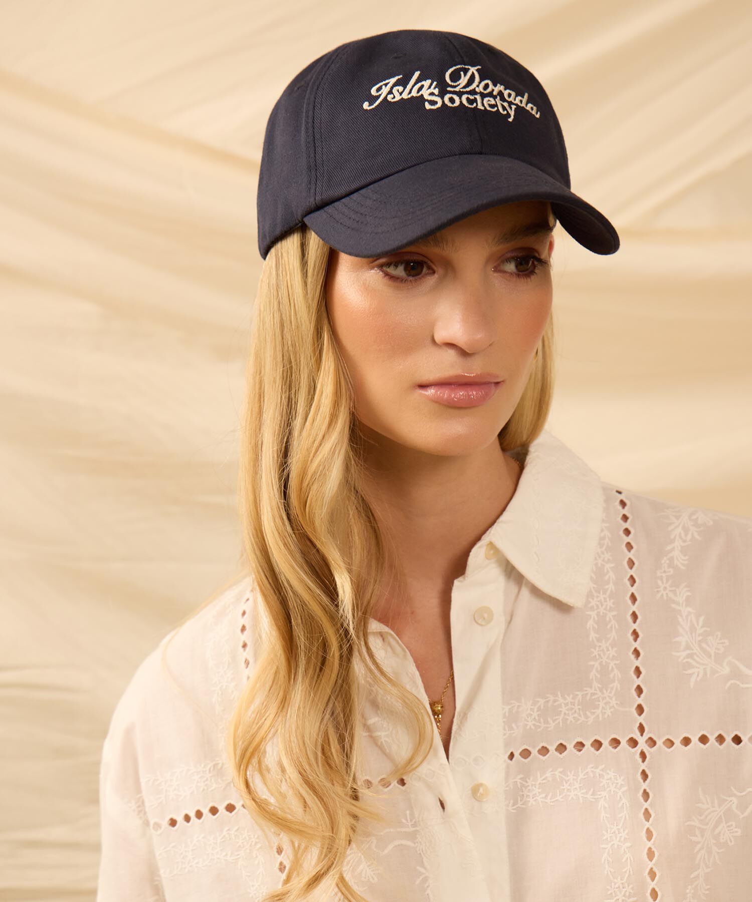 Gorra Deportiva Con Bordado Para Mujer