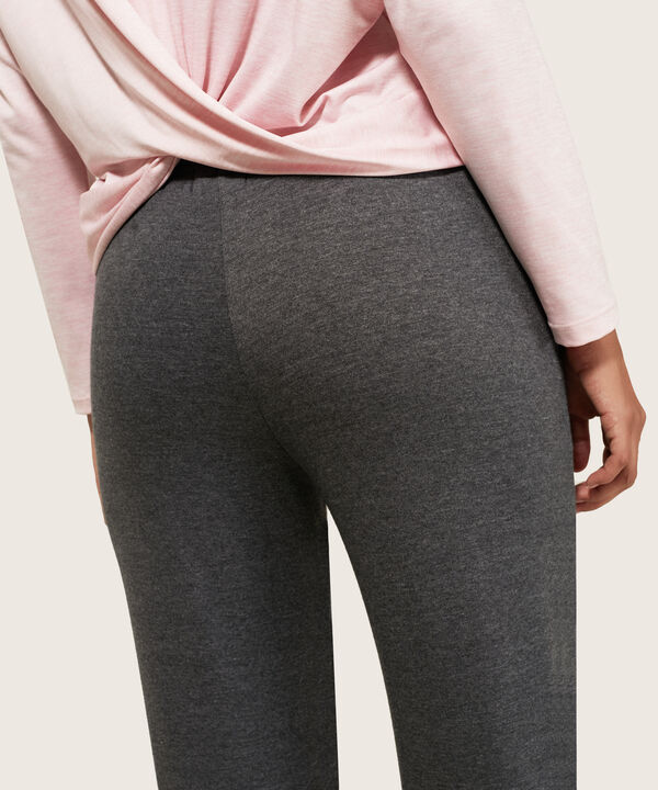 Pantalón Jogger Unicolor Con Estampado Screen