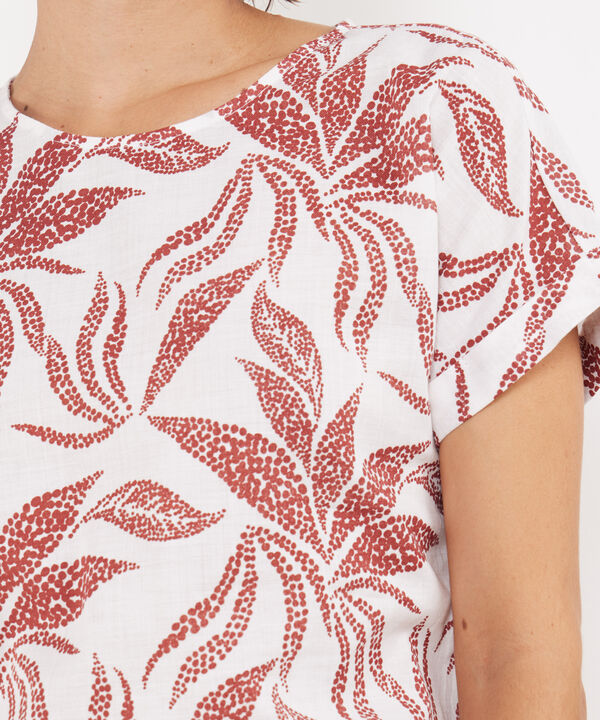 Blusa Manga Corta Con Guardapolvo  En Lino Estampada