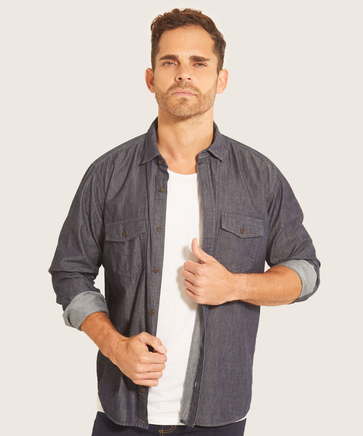 Camisa Manga Larga Azul Oscuro Con Bolsillos De Parche