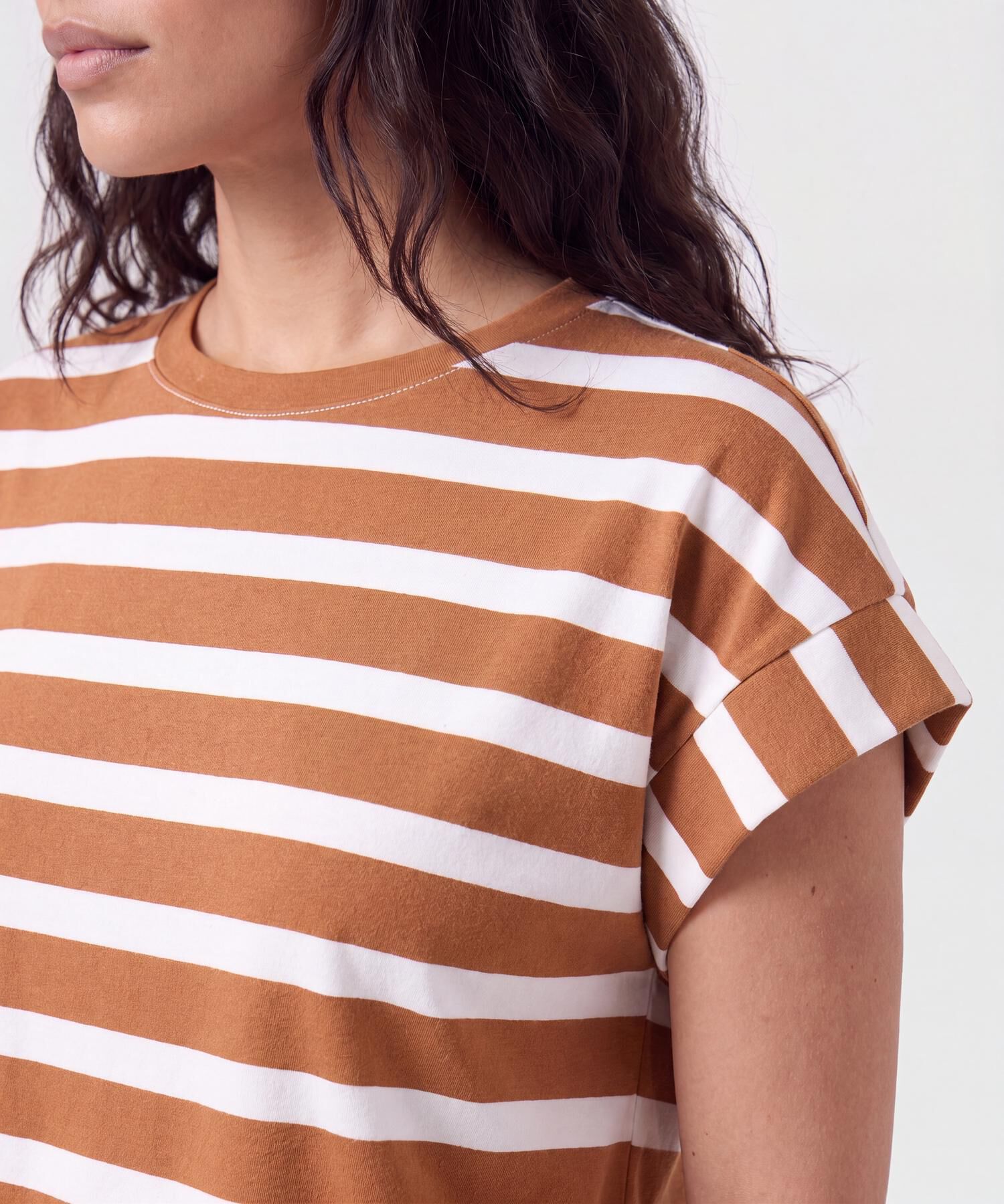 Camiseta A Rayas Con Manga Dobladillo Para Mujer