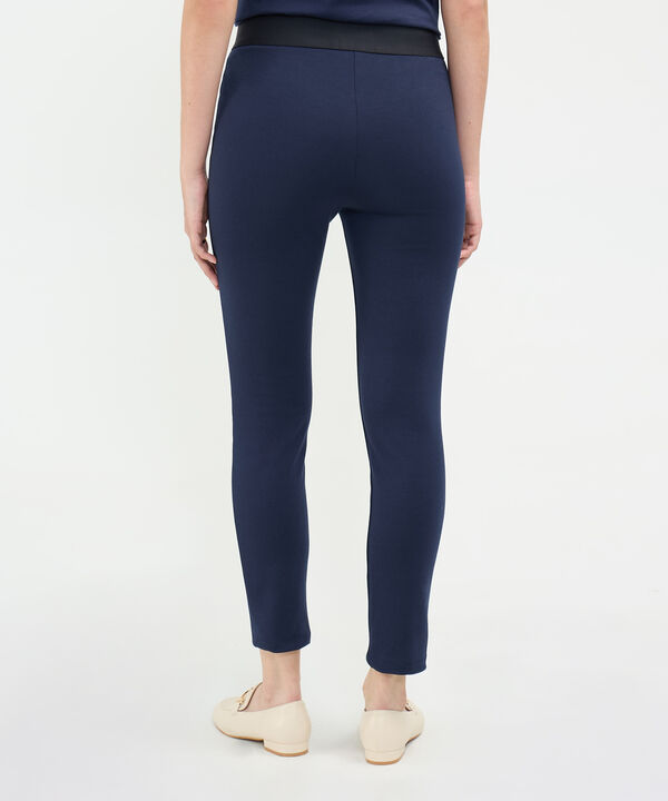 Leggins con Botones Decorativos