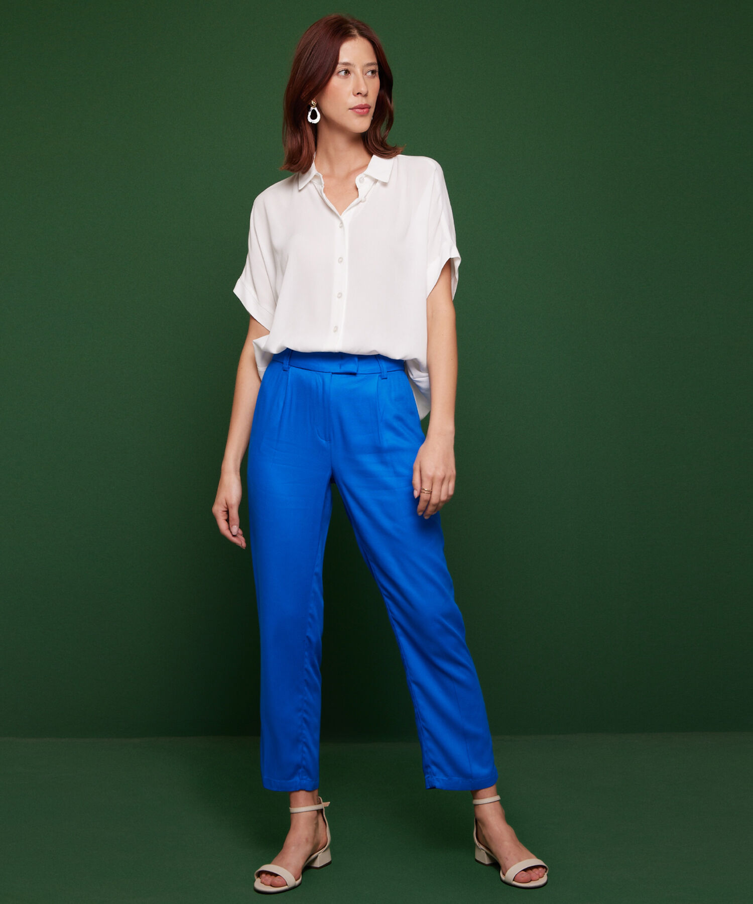 Pantalón Unicolor Con Prense En Frente