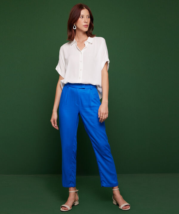 Pantalón Unicolor Con Prense En Frente