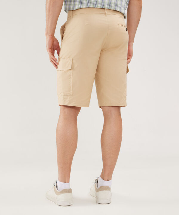 Bermuda Tipo Cargo Unicolor Con Bolsillos Y Silueta Slim Fit, Safari Soft
