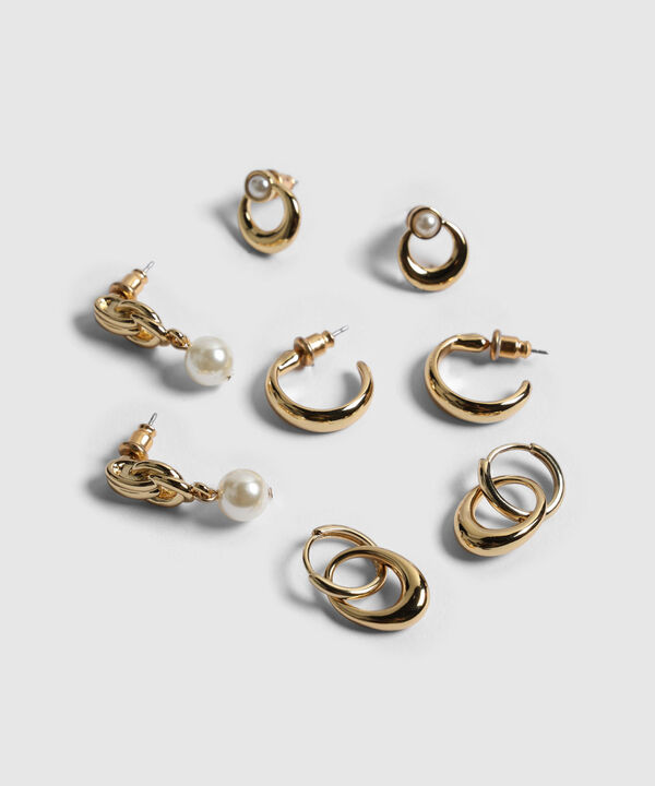 Aretes Dorados image number null