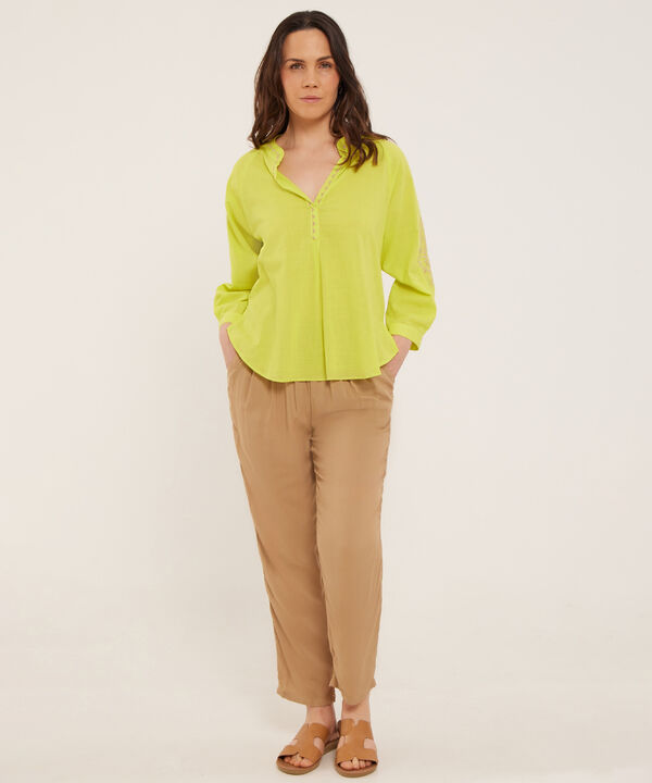 Blusa Manga 3/4 Unicolor Con Bordado
