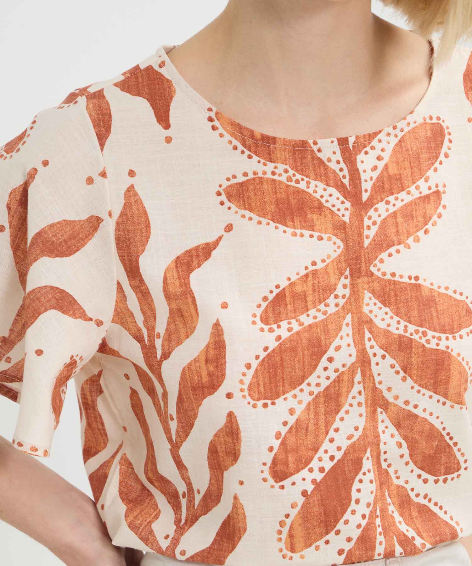 Blusa Manga Corta Acampanada Estampada