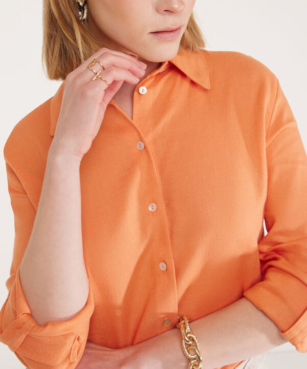 Camisa En Lino Manga Larga Con Charretera image number null
