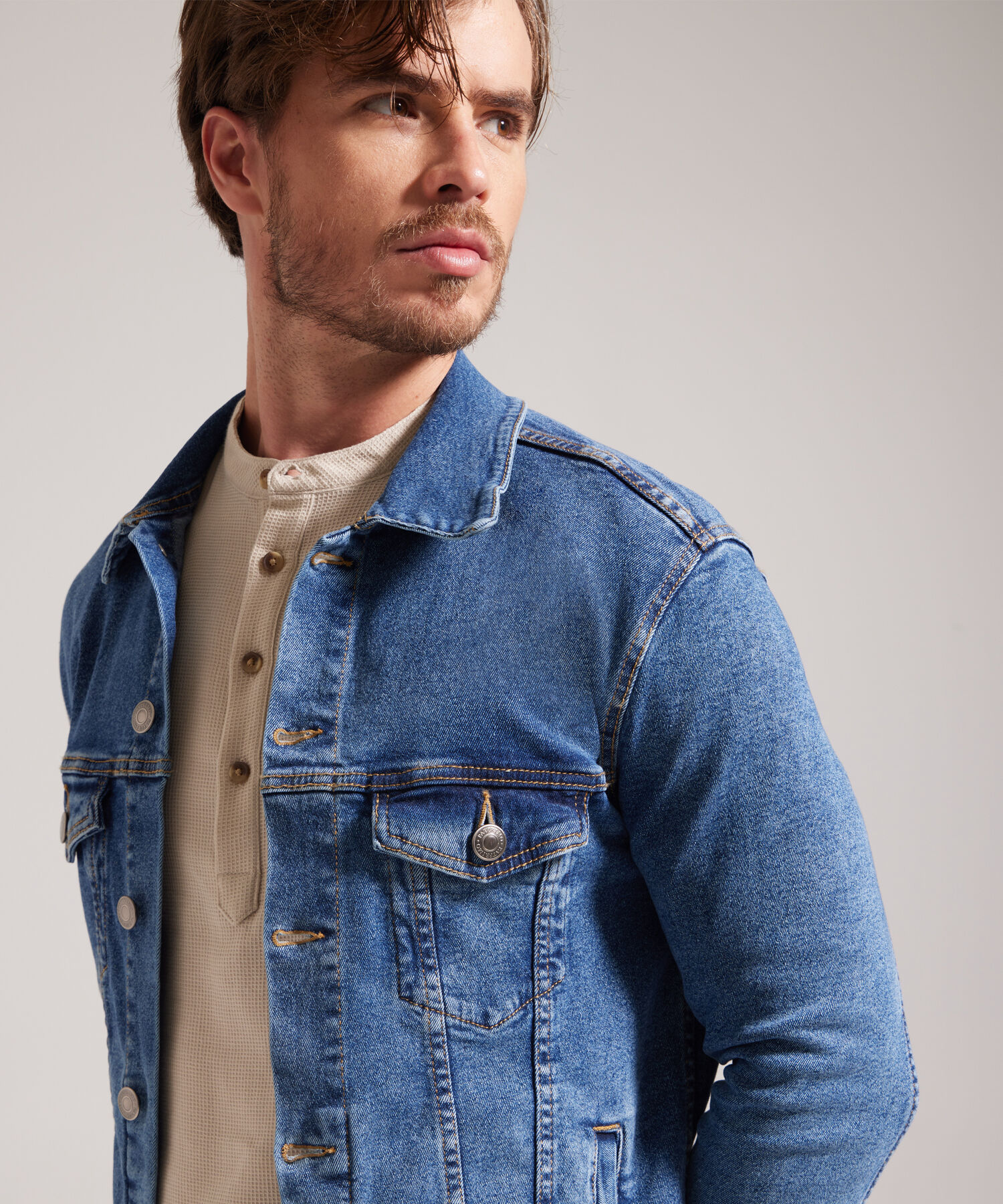 Chaqueta Trucker Tono Azul  Oscuro