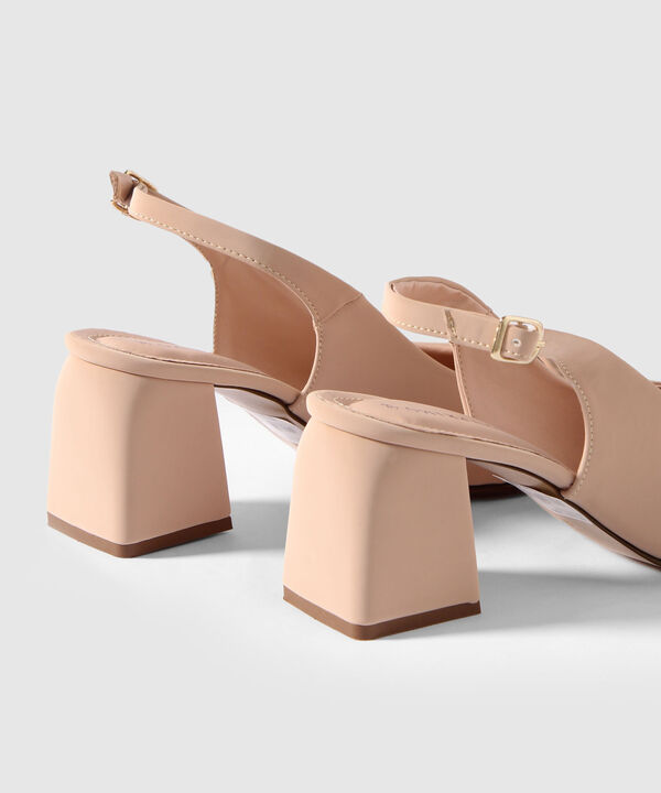 Tacones