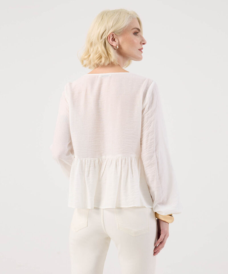 Blusa Texturizada Con Bordado