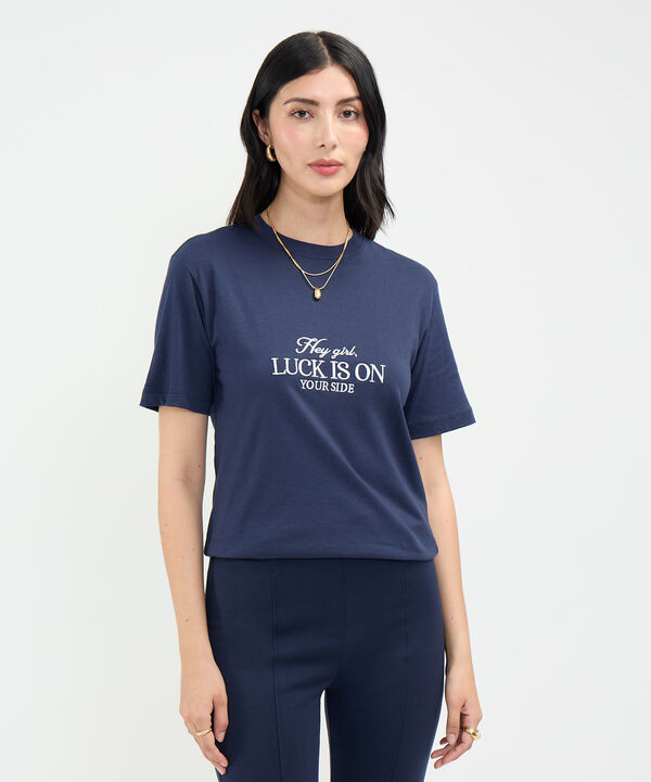 Camiseta con Bordado image number null