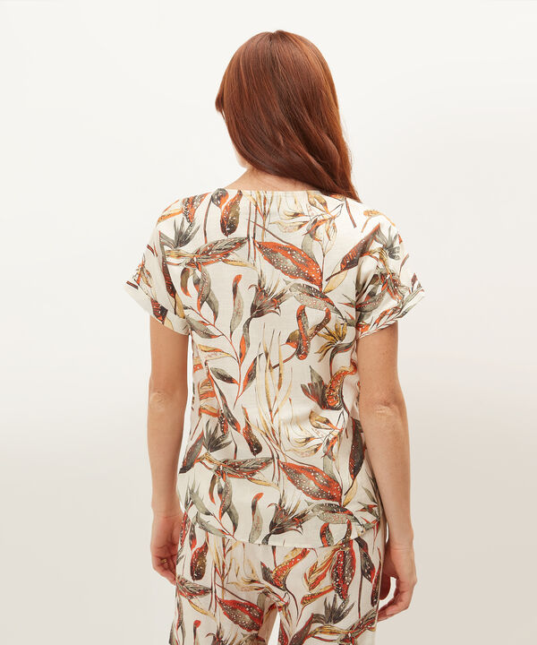 Blusa Manga Corta Con Guardapolvo  En Lino Estampada image number null