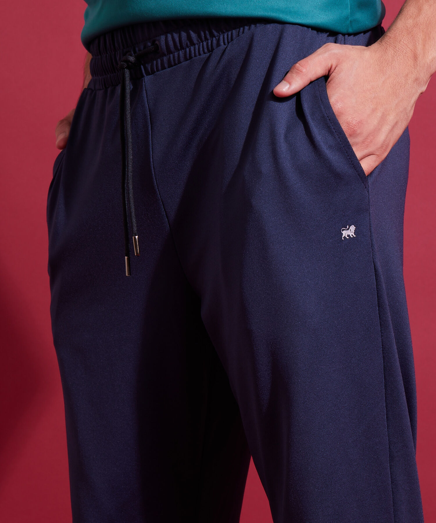 Pantalón Jogger Punto Unicolor Con Bolsillos, Cordón Ajustable Y Elástico Interno, Sport Líneas Patprimo