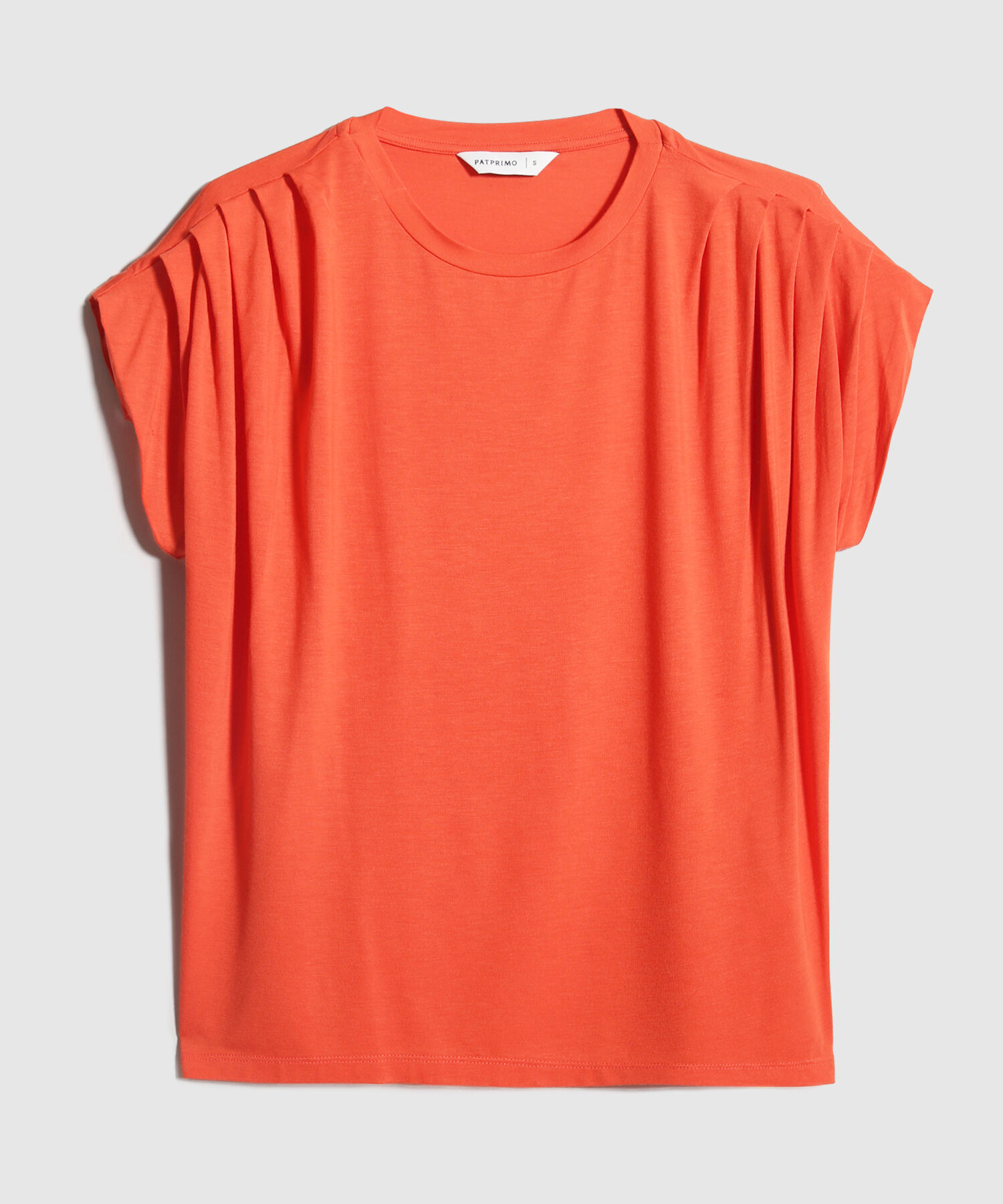 Camiseta Unicolor Cuello Redondo, Manga Sisa Con Pinzas En Hombros