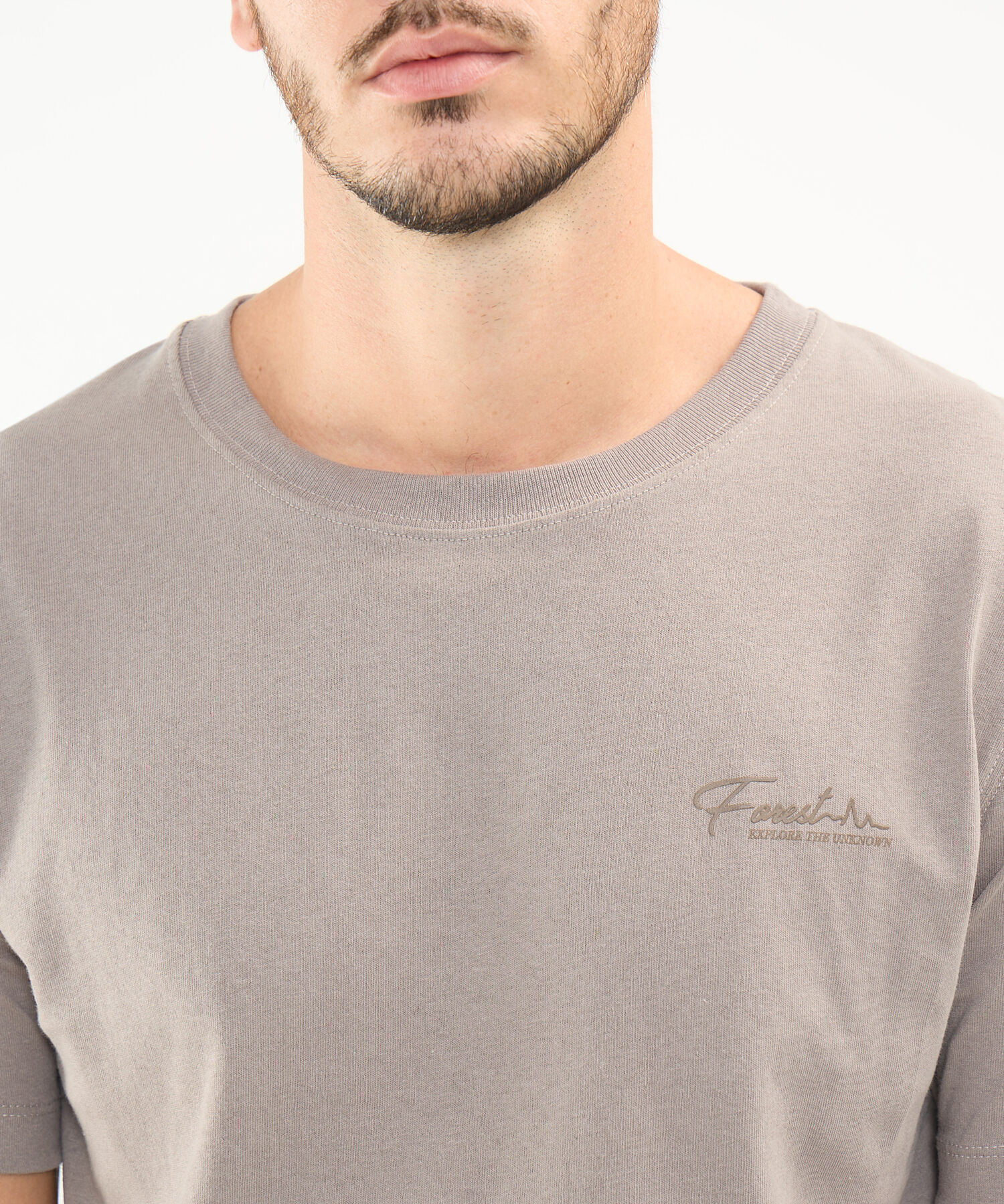 Camiseta Estampado en Relieve